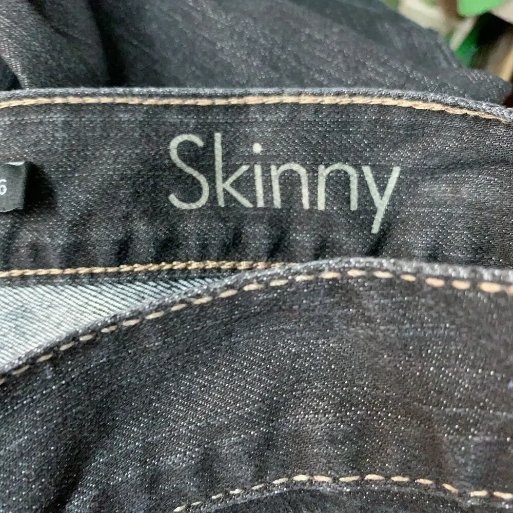Calvin Klein Women's Jeans Pants 28 / 6 Black‎ Denim Skinny